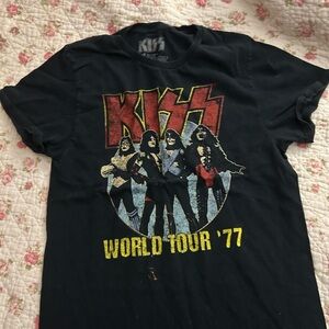 Kiss Black and Red Short Sleeve Tees